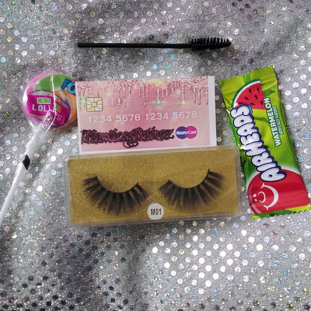 Eyelashes - Picture 5 of 5